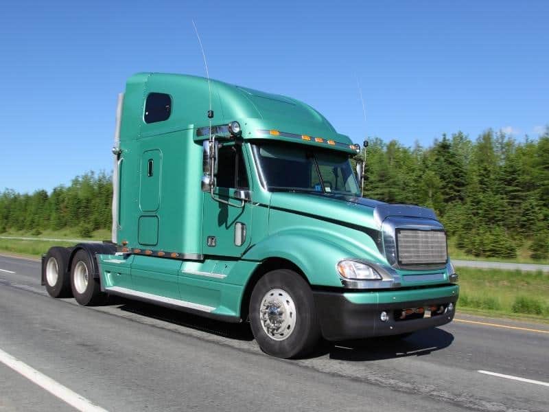 WHAT DOES BOBTAIL MEAN IN TRUCKING?